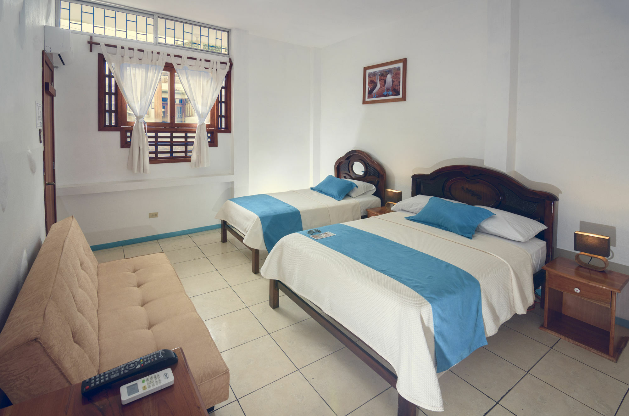 Galapagos Native Hostel Puerto Ayora  Buitenkant foto